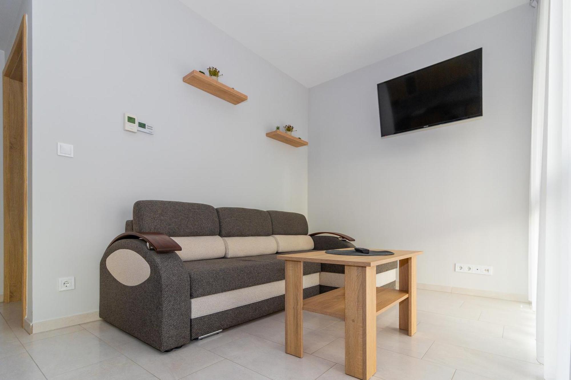 Tisza Panzio Es Apartman Tiszaújváros Dış mekan fotoğraf